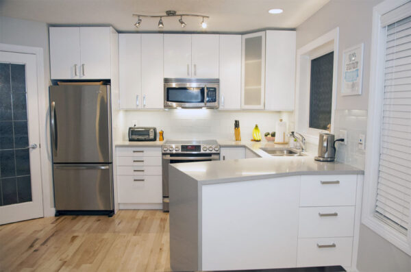 16 Man Hours with Tara Construction (Calgary Area & Labor Only) - Image 3